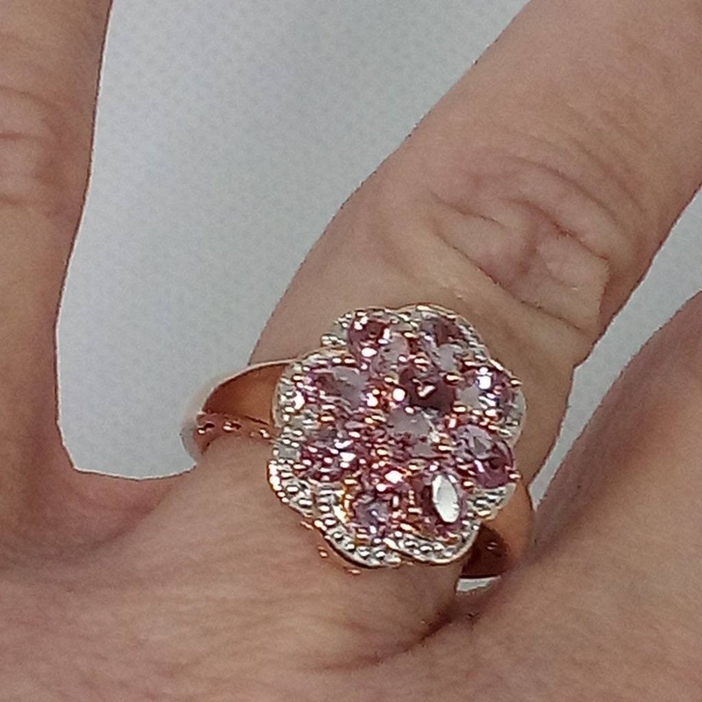 Beautiful Color Shift Garnet And Diamond Ring Size 6!